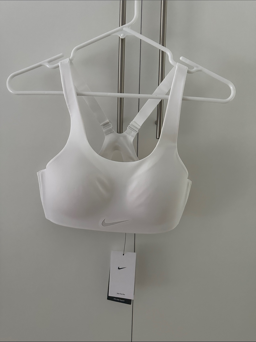 Nike Women's White Padded High-Impact Sports Bra